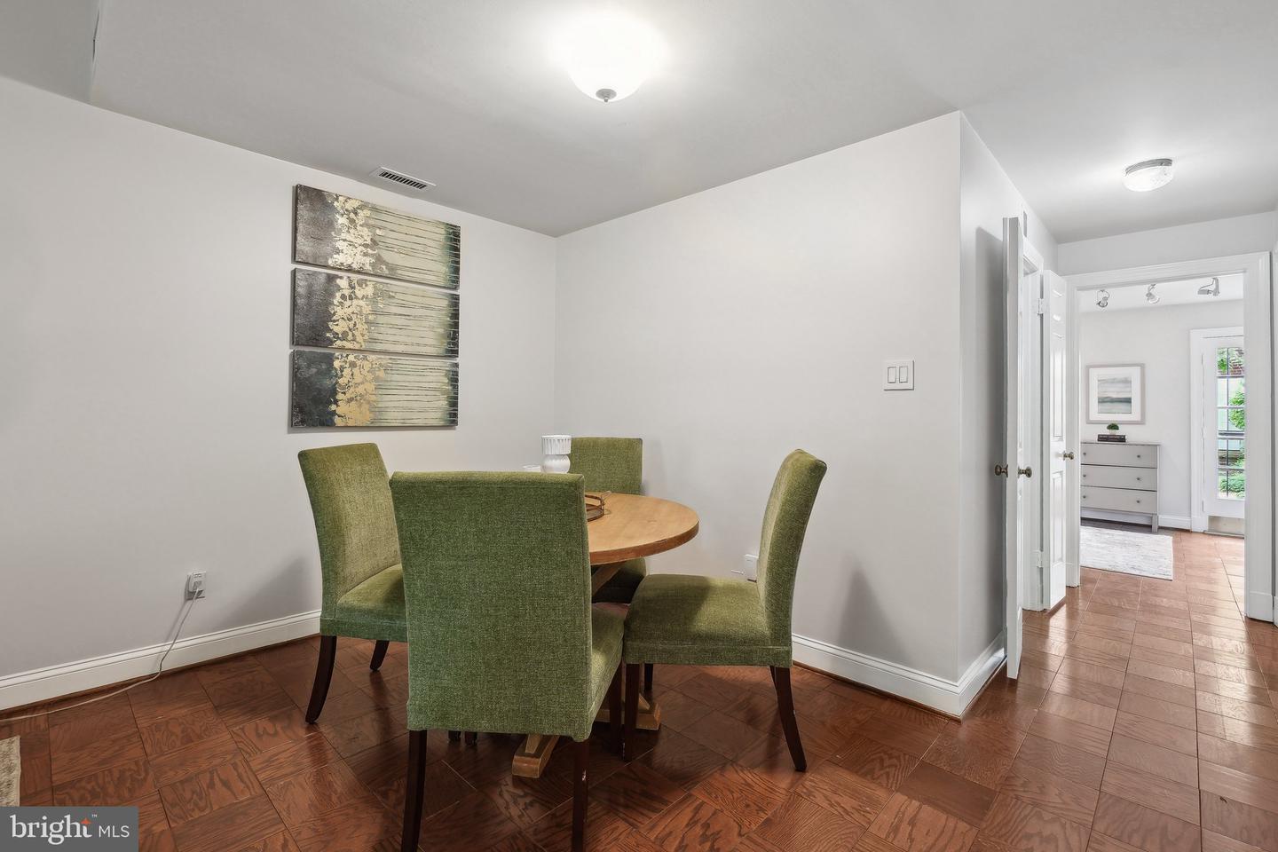414 3RD ST SE, WASHINGTON, District Of Columbia 20003, 3 Bedrooms Bedrooms, ,3 BathroomsBathrooms,Residential,For sale,414 3RD ST SE,DCDC2184756 MLS # DCDC2184756