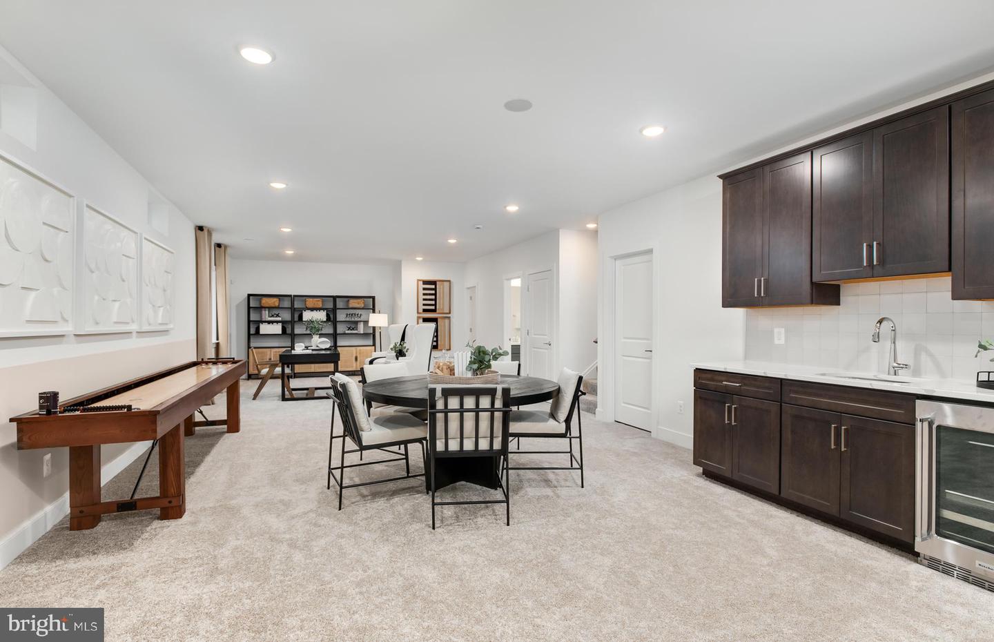 18324 SUGAR SNAP CIR, LEESBURG, Virginia 20176, 5 Bedrooms Bedrooms, ,5 BathroomsBathrooms,Residential,For sale,18324 SUGAR SNAP CIR,VALO2090340 MLS # VALO2090340