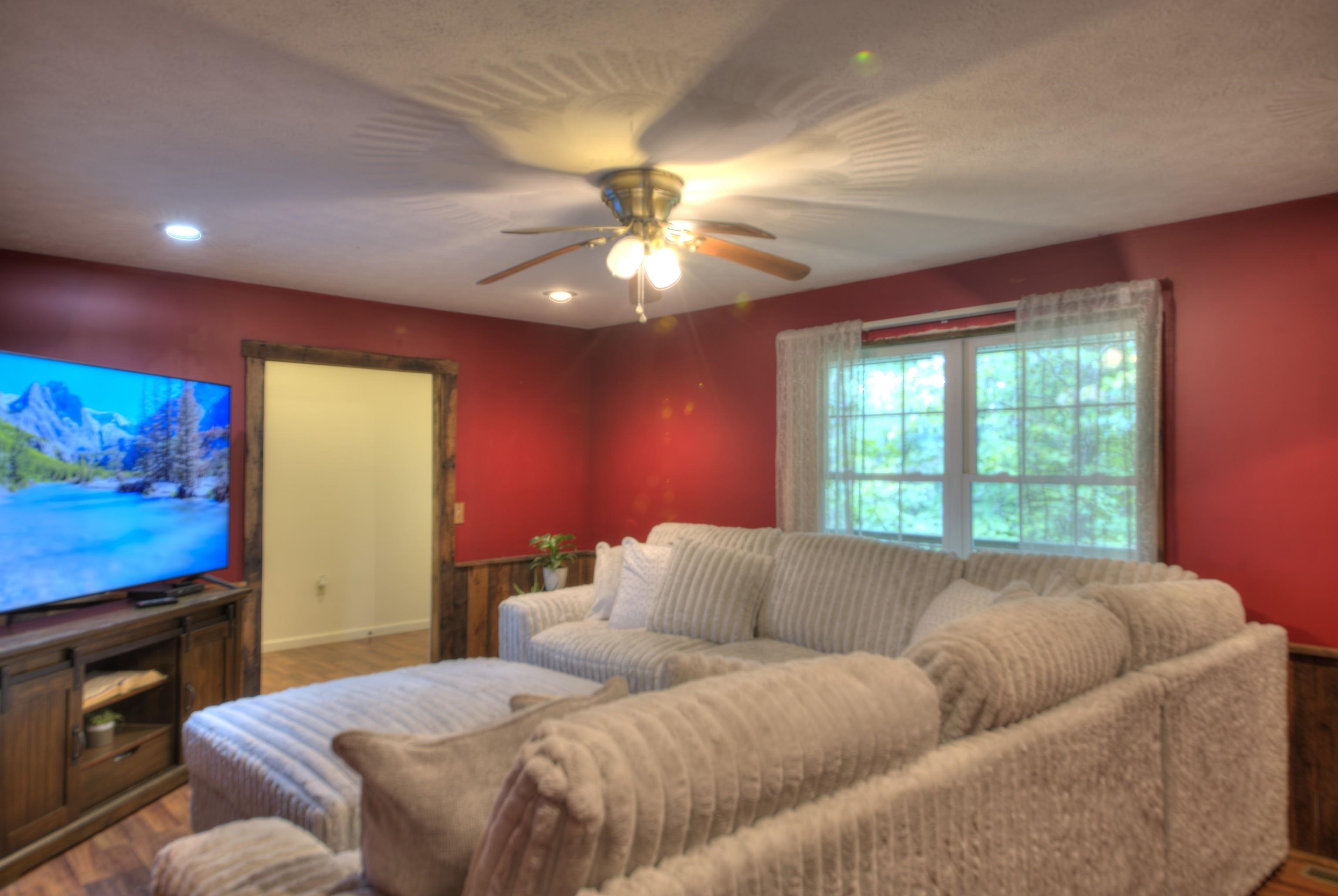 12101 SQUIRREL DR, FULKS RUN, Virginia 22830, 3 Bedrooms Bedrooms, ,2 BathroomsBathrooms,Residential,12101 SQUIRREL DR,667704 MLS # 667704