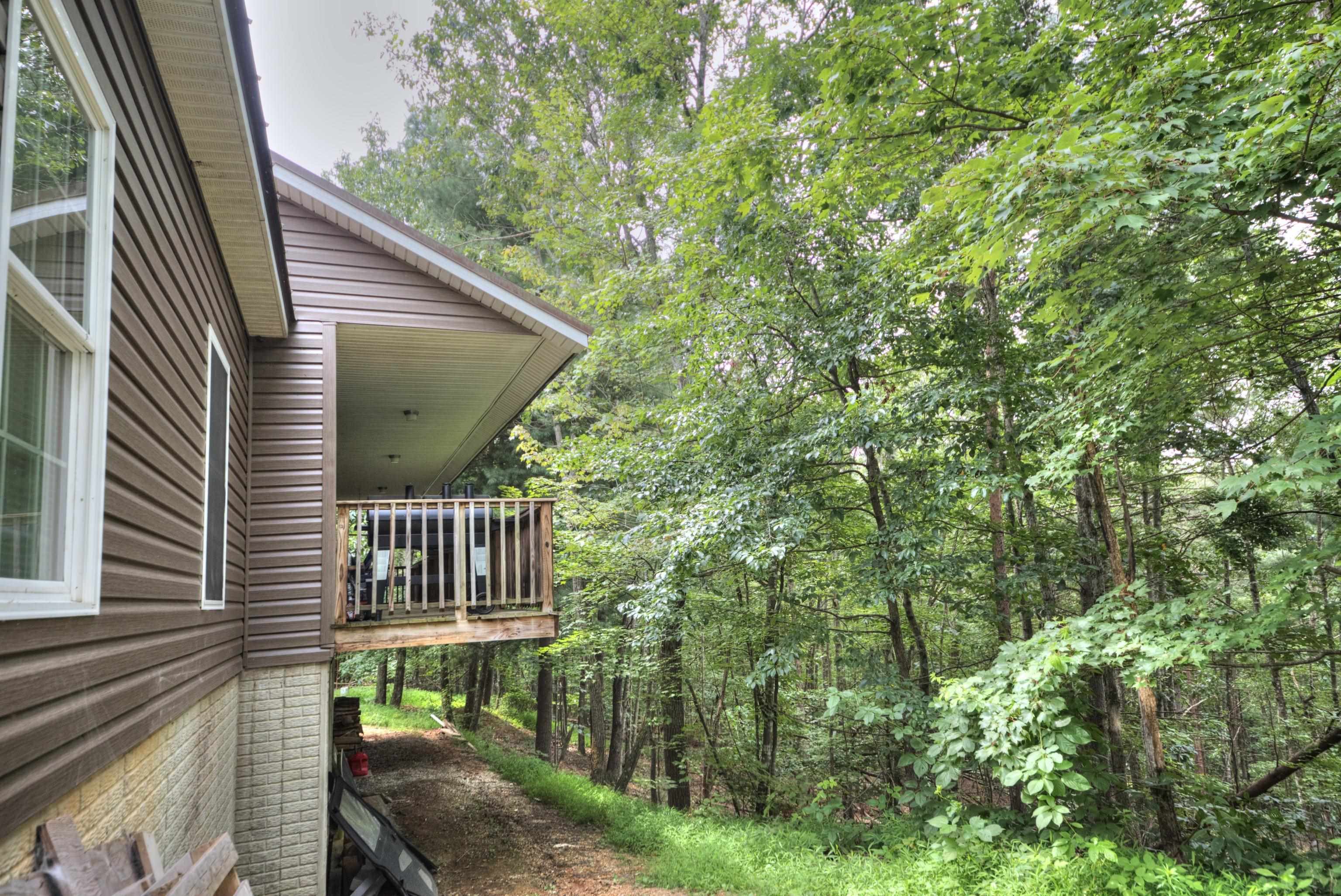 12101 SQUIRREL DR, FULKS RUN, Virginia 22830, 3 Bedrooms Bedrooms, ,2 BathroomsBathrooms,Residential,12101 SQUIRREL DR,667704 MLS # 667704