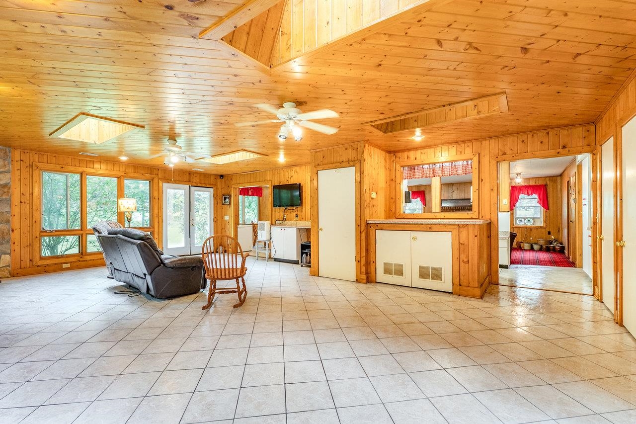 10523 UNION SPRINGS RD, DAYTON, Virginia 22821, 2 Bedrooms Bedrooms, ,1 BathroomBathrooms,Residential,10523 UNION SPRINGS RD,667705 MLS # 667705