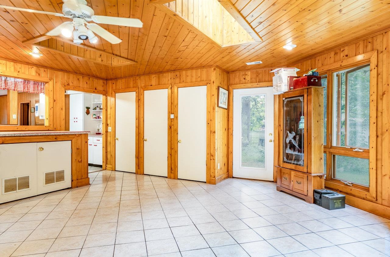 10523 UNION SPRINGS RD, DAYTON, Virginia 22821, 2 Bedrooms Bedrooms, ,1 BathroomBathrooms,Residential,10523 UNION SPRINGS RD,667705 MLS # 667705