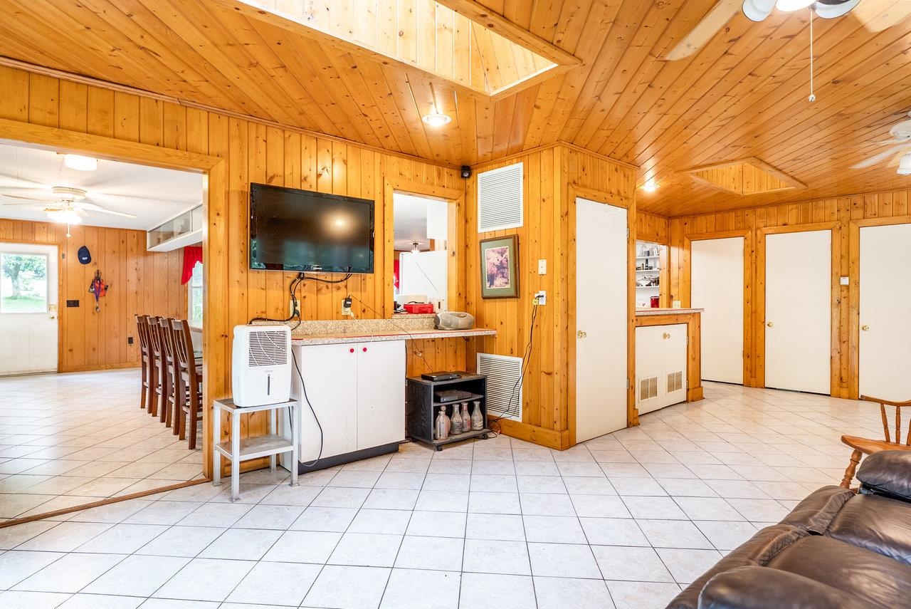 10523 UNION SPRINGS RD, DAYTON, Virginia 22821, 2 Bedrooms Bedrooms, ,1 BathroomBathrooms,Residential,10523 UNION SPRINGS RD,667705 MLS # 667705