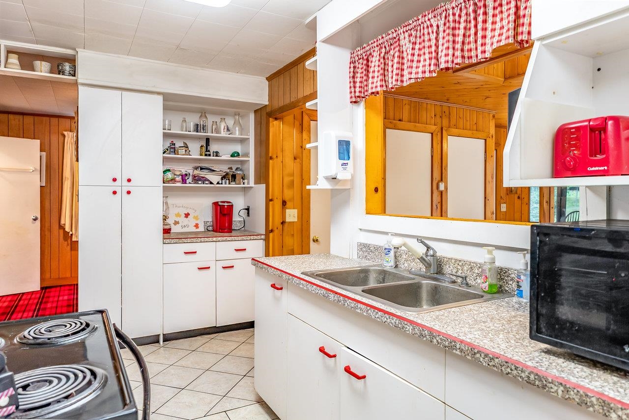 10523 UNION SPRINGS RD, DAYTON, Virginia 22821, 2 Bedrooms Bedrooms, ,1 BathroomBathrooms,Residential,10523 UNION SPRINGS RD,667705 MLS # 667705
