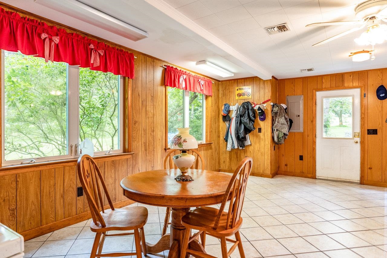 10523 UNION SPRINGS RD, DAYTON, Virginia 22821, 2 Bedrooms Bedrooms, ,1 BathroomBathrooms,Residential,10523 UNION SPRINGS RD,667705 MLS # 667705