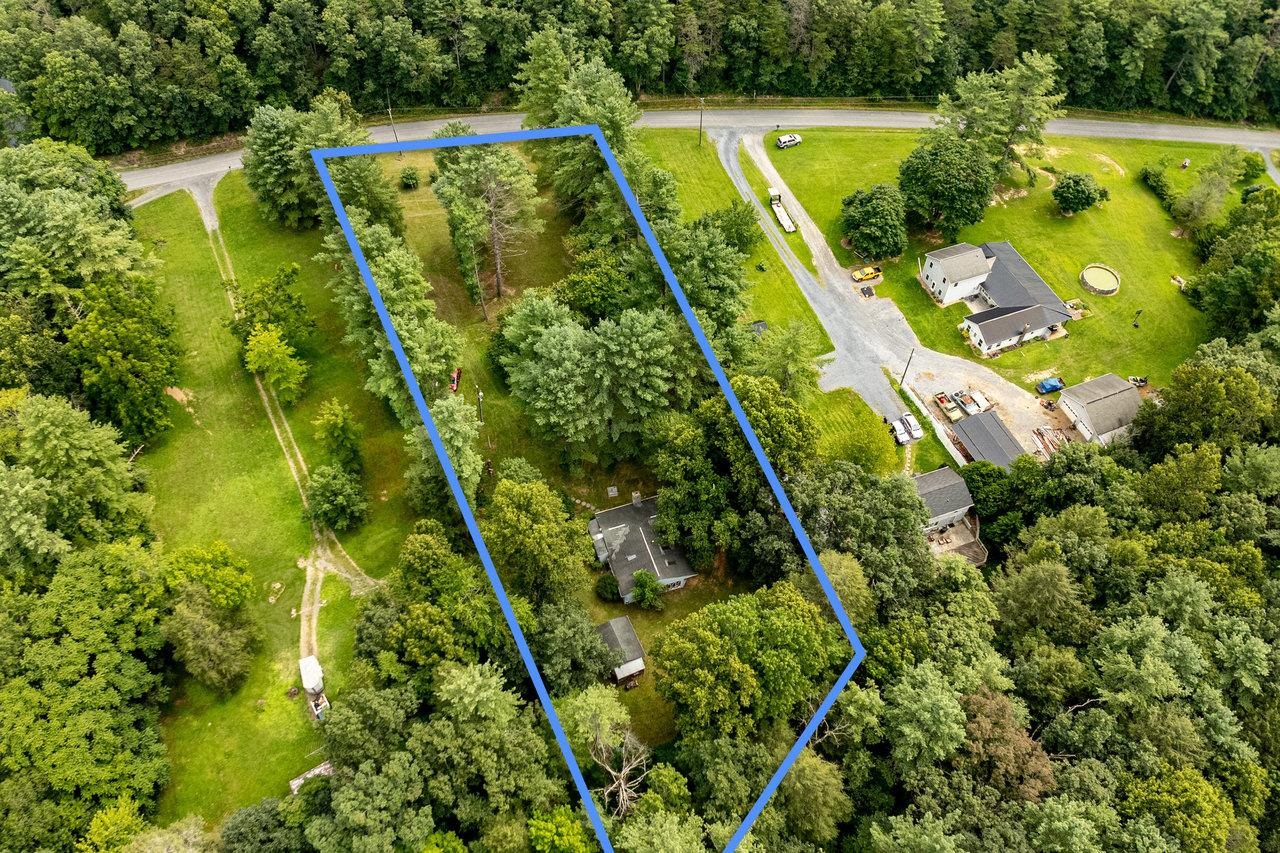 10523 UNION SPRINGS RD, DAYTON, Virginia 22821, 2 Bedrooms Bedrooms, ,1 BathroomBathrooms,Residential,10523 UNION SPRINGS RD,667705 MLS # 667705