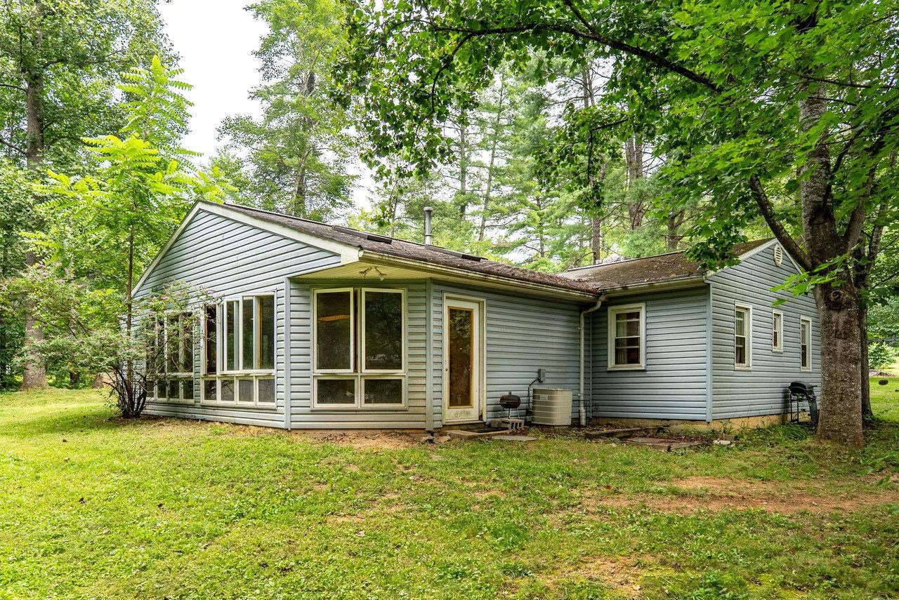 10523 UNION SPRINGS RD, DAYTON, Virginia 22821, 2 Bedrooms Bedrooms, ,1 BathroomBathrooms,Residential,10523 UNION SPRINGS RD,667705 MLS # 667705