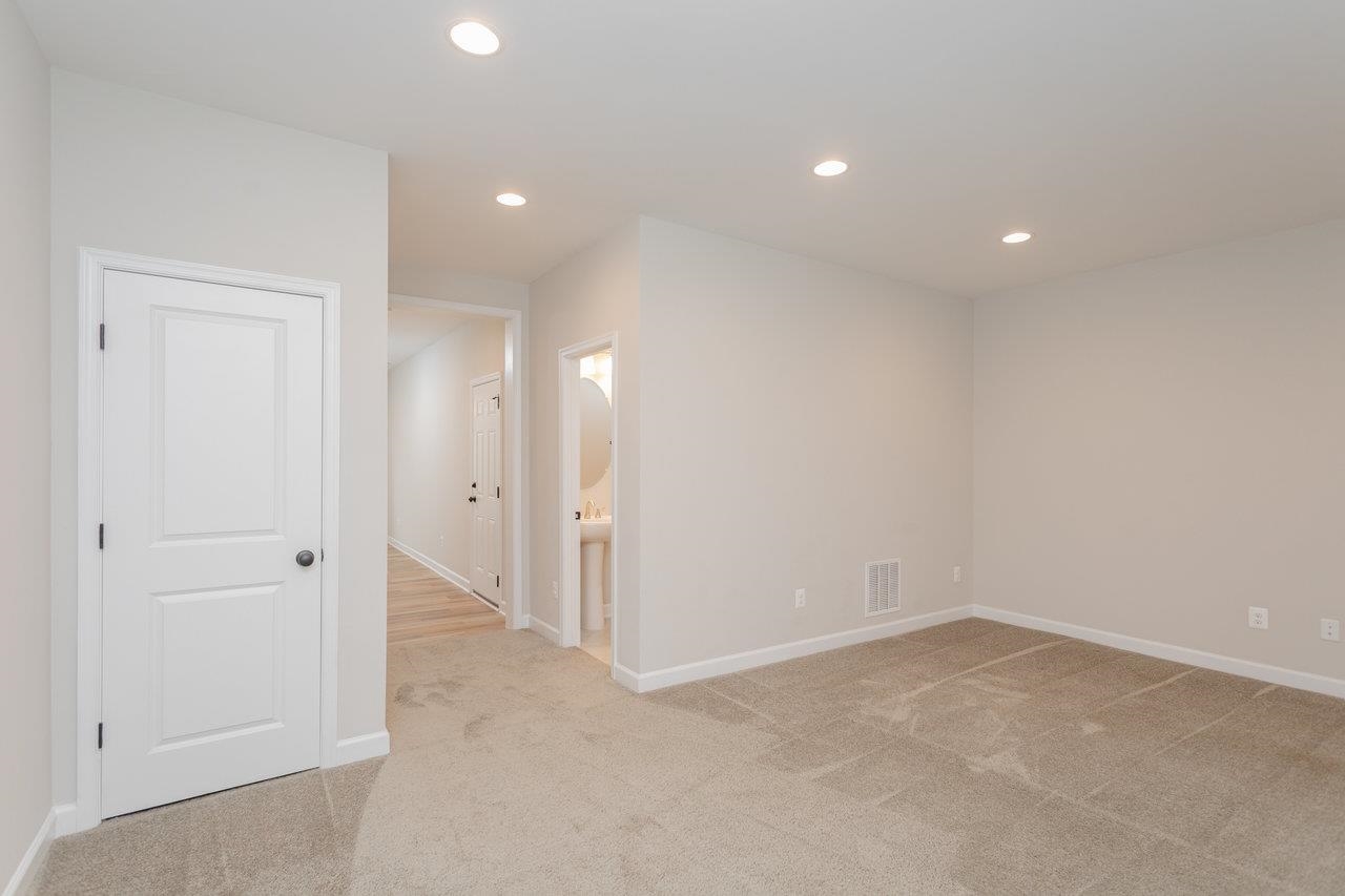 3389 MONTEREY DR, ROCKINGHAM, Virginia 22801, 3 Bedrooms Bedrooms, ,2 BathroomsBathrooms,Residential,3389 MONTEREY DR,667719 MLS # 667719