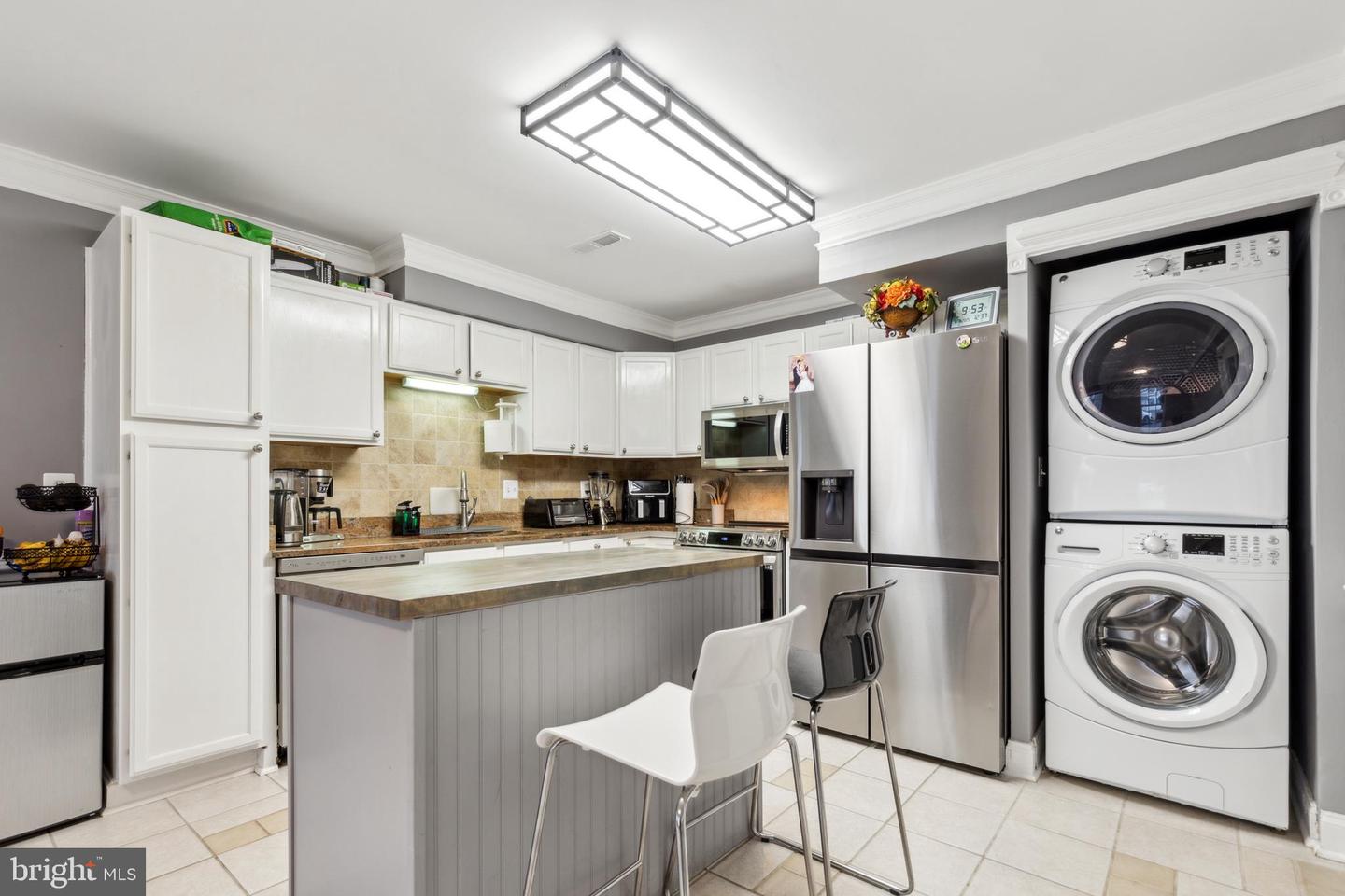 5289 SUDBERRY LN, WOODBRIDGE, Virginia 22193, 5 Bedrooms Bedrooms, ,2 BathroomsBathrooms,Residential,For sale,5289 SUDBERRY LN,VAPW2093366 MLS # VAPW2093366