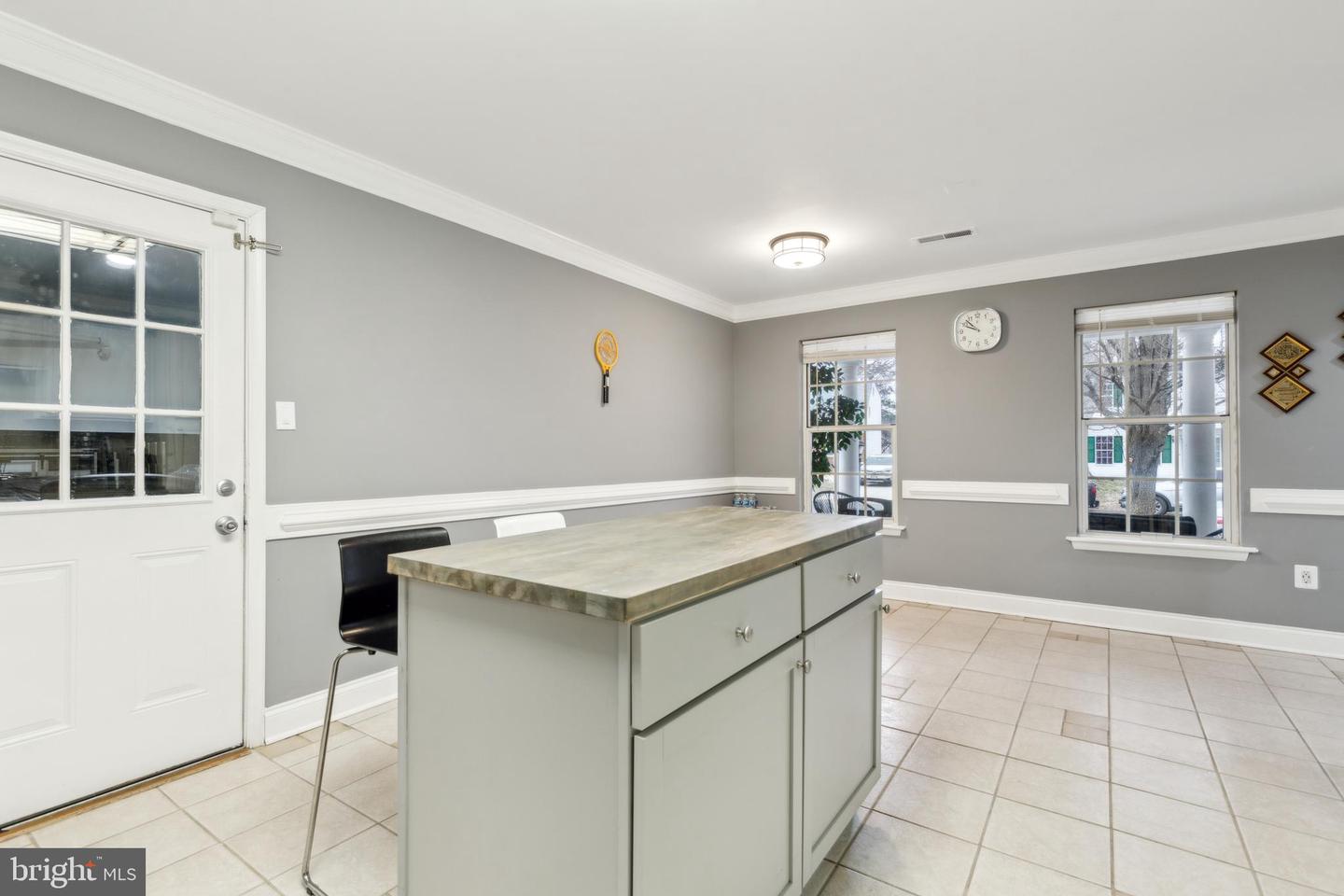 5289 SUDBERRY LN, WOODBRIDGE, Virginia 22193, 5 Bedrooms Bedrooms, ,2 BathroomsBathrooms,Residential,For sale,5289 SUDBERRY LN,VAPW2093366 MLS # VAPW2093366