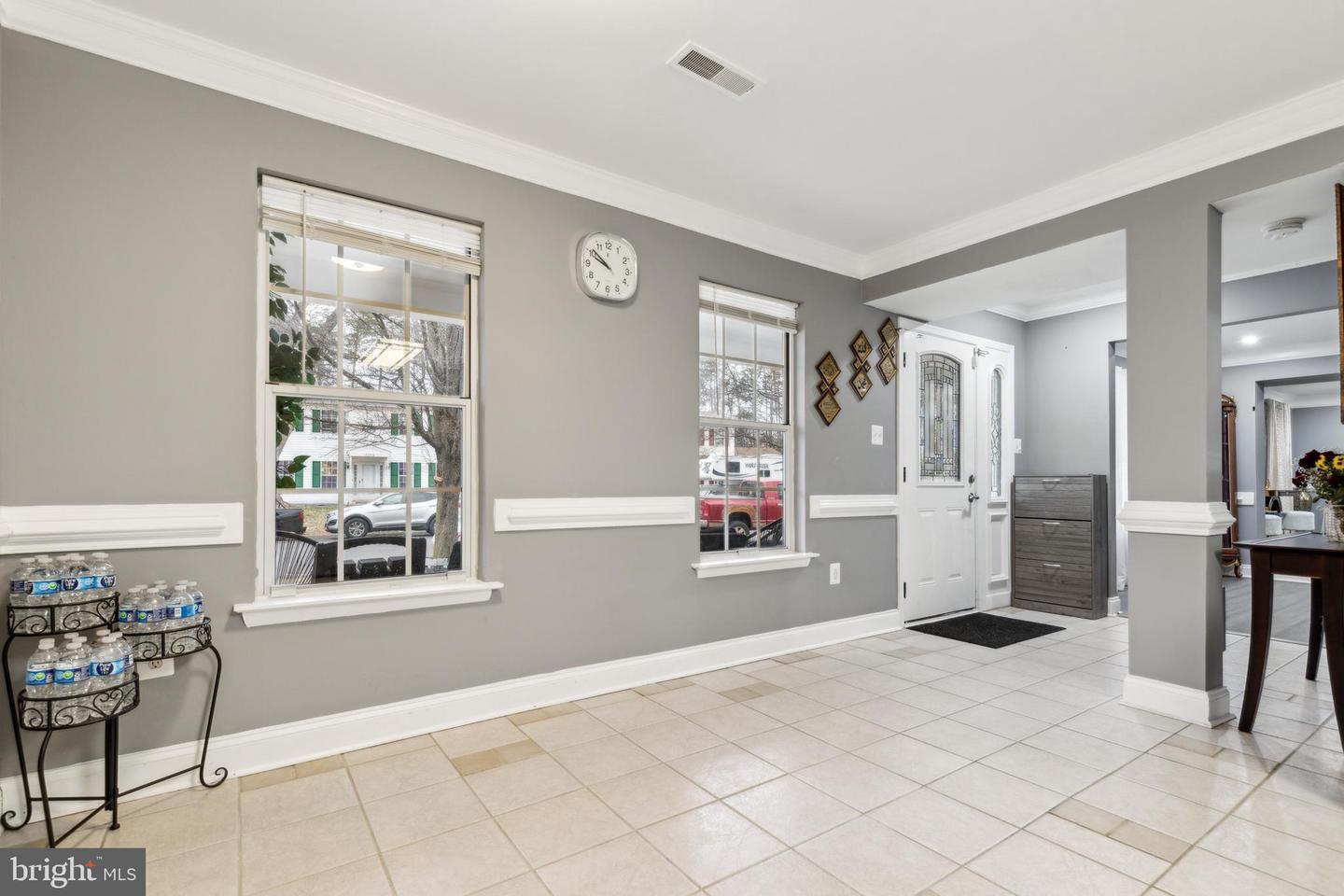 5289 SUDBERRY LN, WOODBRIDGE, Virginia 22193, 5 Bedrooms Bedrooms, ,2 BathroomsBathrooms,Residential,For sale,5289 SUDBERRY LN,VAPW2093366 MLS # VAPW2093366
