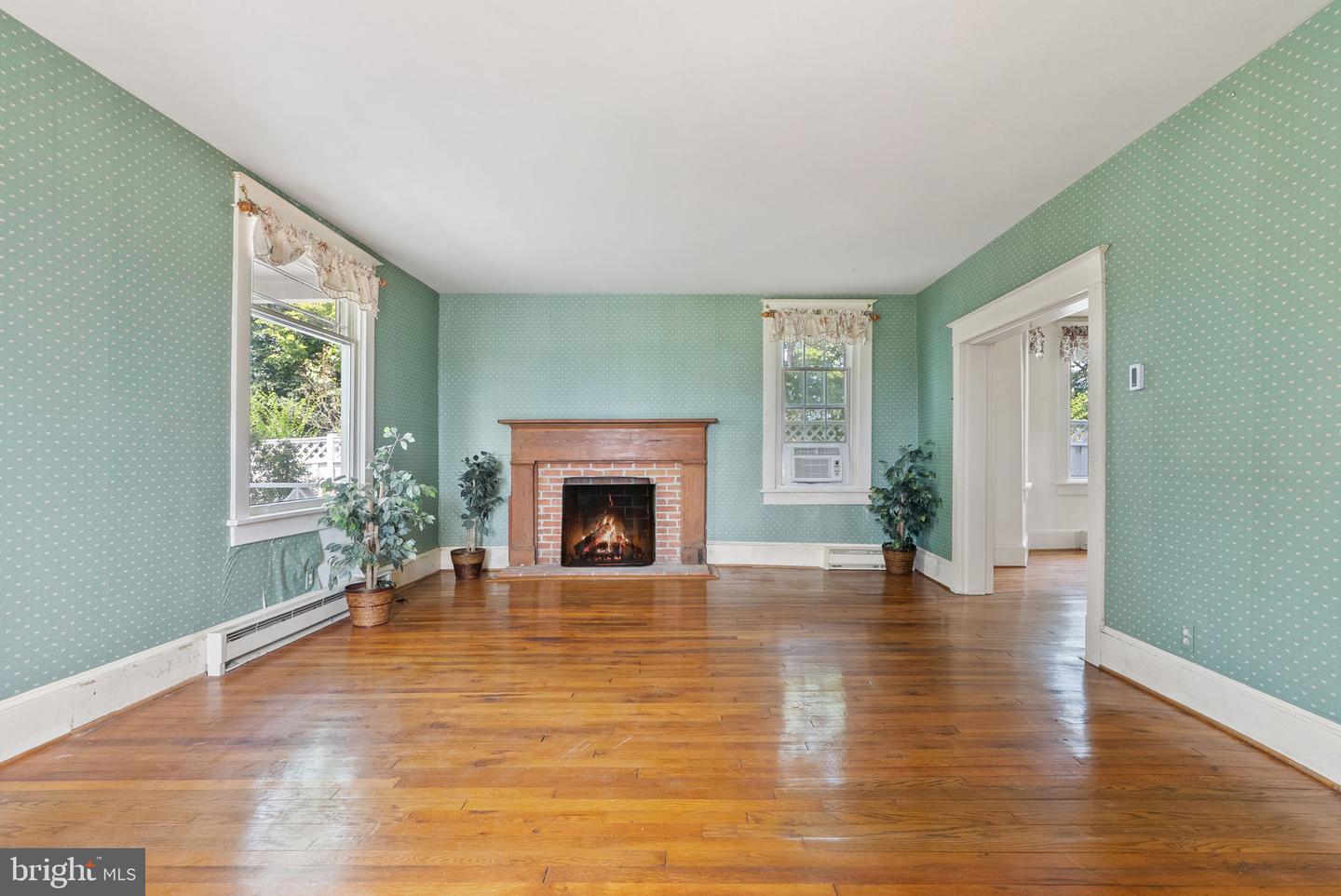64 SALEM CHURCH RD, BOYCE, Virginia 22620, 4 Bedrooms Bedrooms, ,1 BathroomBathrooms,Residential,For sale,64 SALEM CHURCH RD,VACL2003834 MLS # VACL2003834