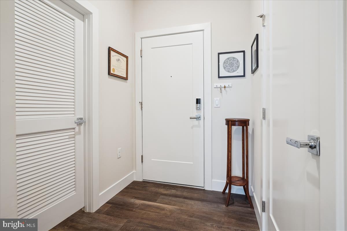 1761 OLD MEADOW RD #412, MCLEAN, Virginia 22102, 2 Bedrooms Bedrooms, ,2 BathroomsBathrooms,Residential,For sale,1761 OLD MEADOW RD #412,VAFX2247648 MLS # VAFX2247648