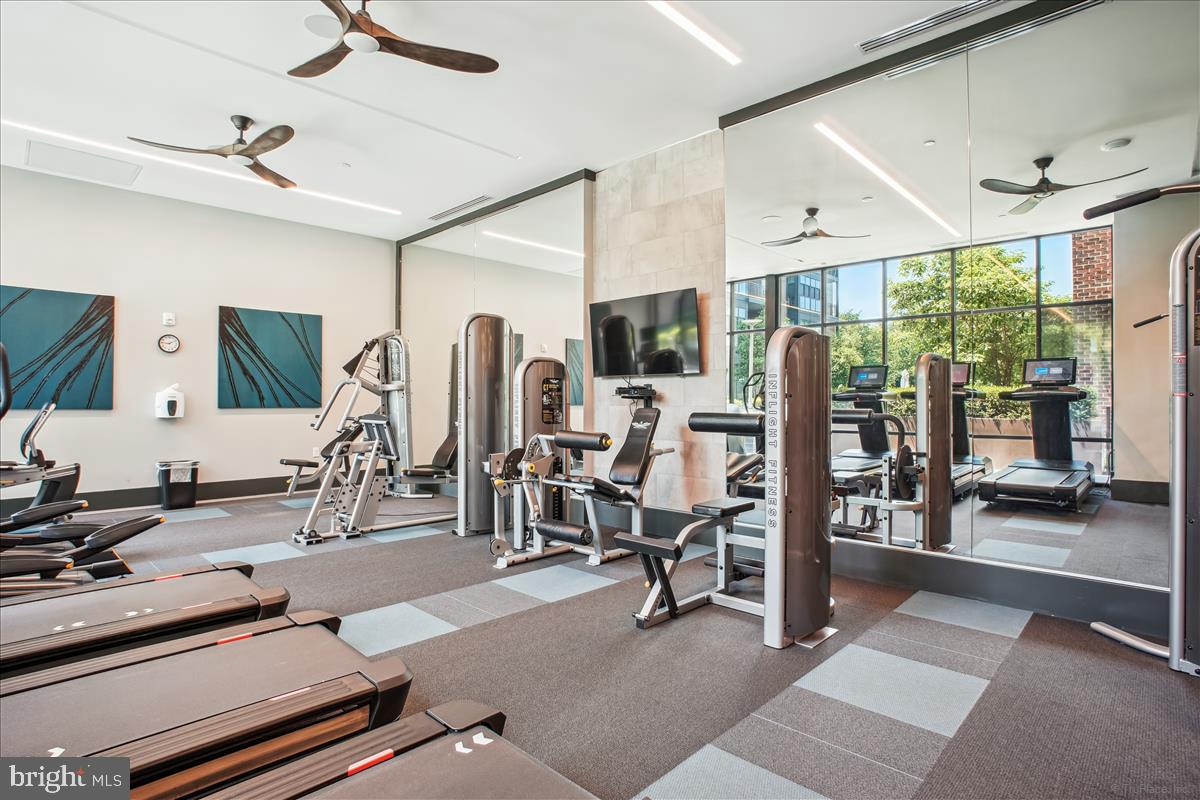 1761 OLD MEADOW RD #412, MCLEAN, Virginia 22102, 2 Bedrooms Bedrooms, ,2 BathroomsBathrooms,Residential,For sale,1761 OLD MEADOW RD #412,VAFX2247648 MLS # VAFX2247648