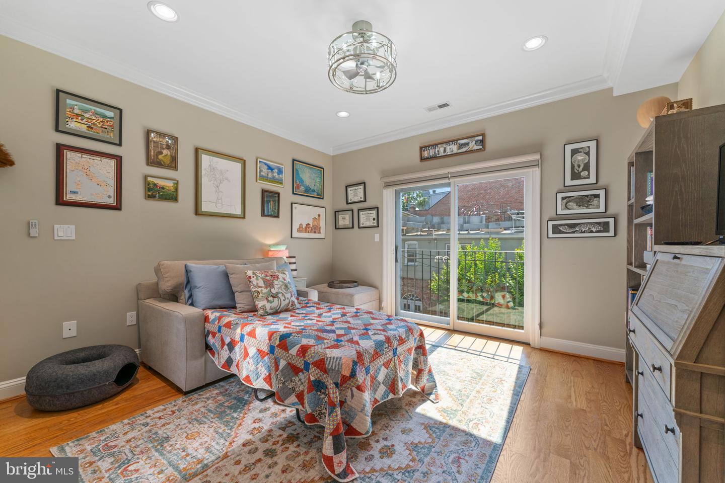 1530 15TH ST NW, WASHINGTON, District Of Columbia 20005, 4 Bedrooms Bedrooms, ,3 BathroomsBathrooms,Residential,For sale,1530 15TH ST NW,DCDC2207042 MLS # DCDC2207042