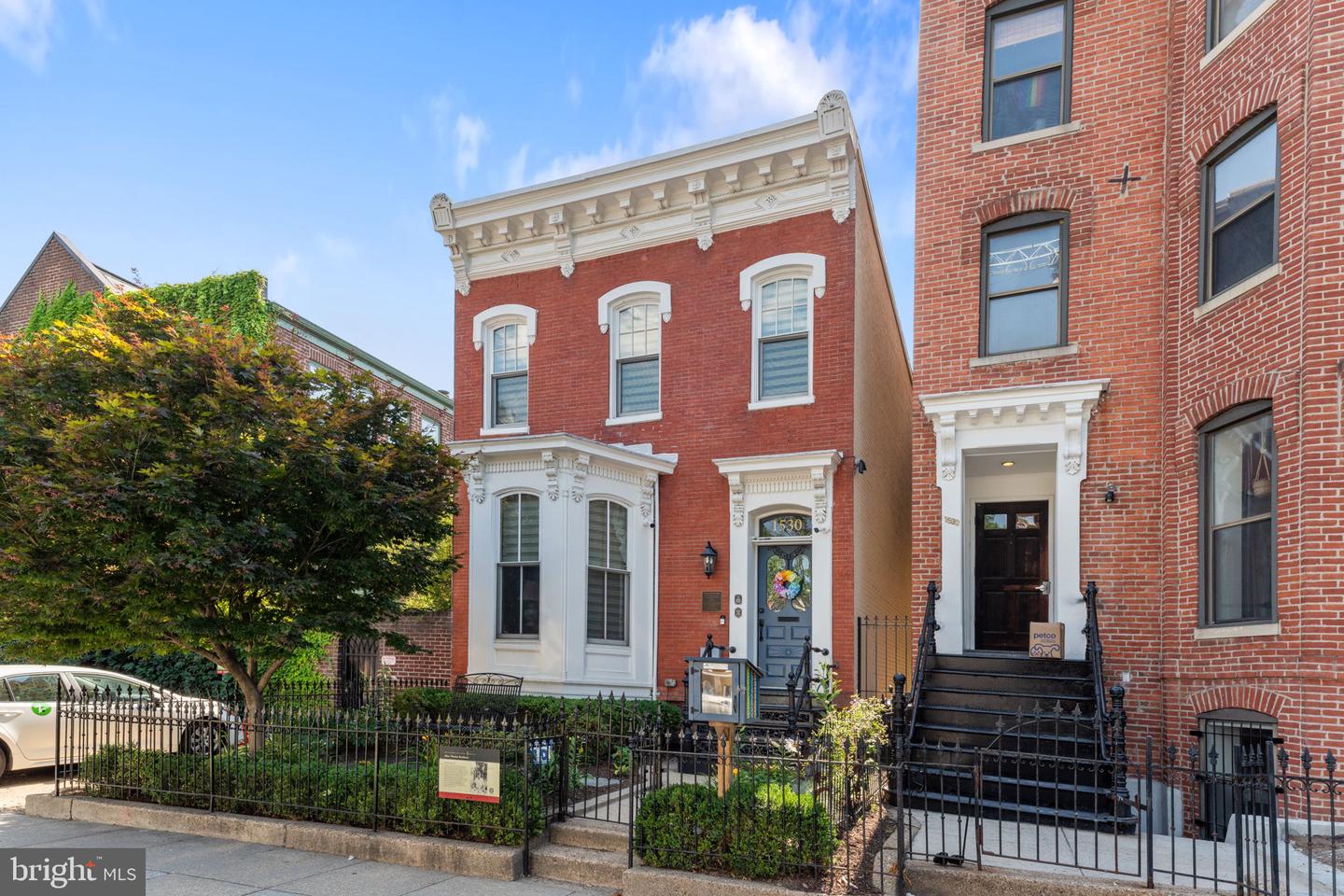 1530 15TH ST NW, WASHINGTON, District Of Columbia 20005, 4 Bedrooms Bedrooms, ,3 BathroomsBathrooms,Residential,For sale,1530 15TH ST NW,DCDC2207042 MLS # DCDC2207042