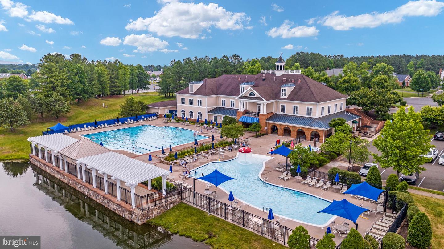 15292 GOLF VIEW DR, HAYMARKET, Virginia 20169, 4 Bedrooms Bedrooms, ,4 BathroomsBathrooms,Residential,For sale,15292 GOLF VIEW DR,VAPW2098570 MLS # VAPW2098570
