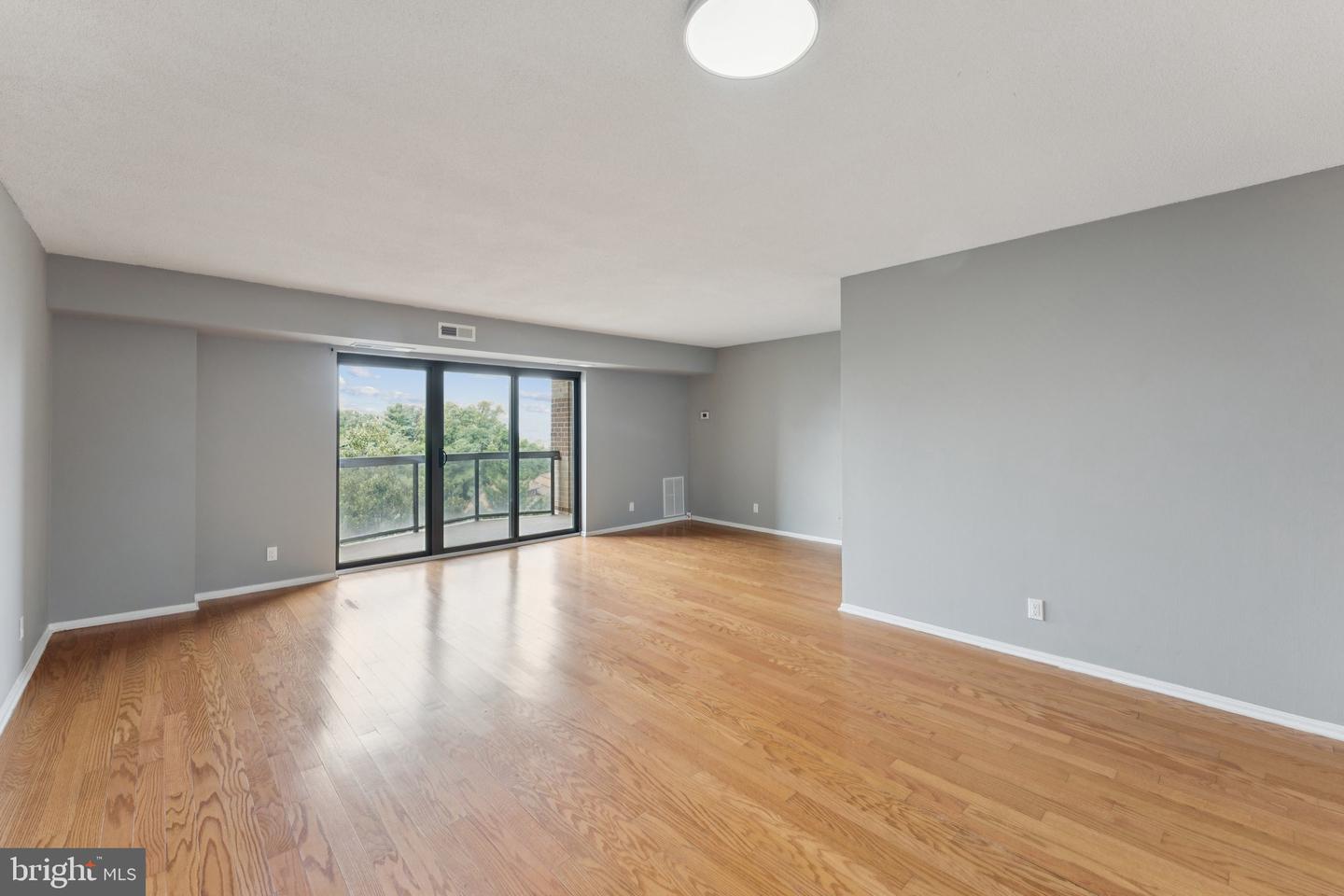 8360 GREENSBORO DR #516, MCLEAN, Virginia 22102, 1 Bedroom Bedrooms, ,1 BathroomBathrooms,Residential,For sale,8360 GREENSBORO DR #516,VAFX2253444 MLS # VAFX2253444