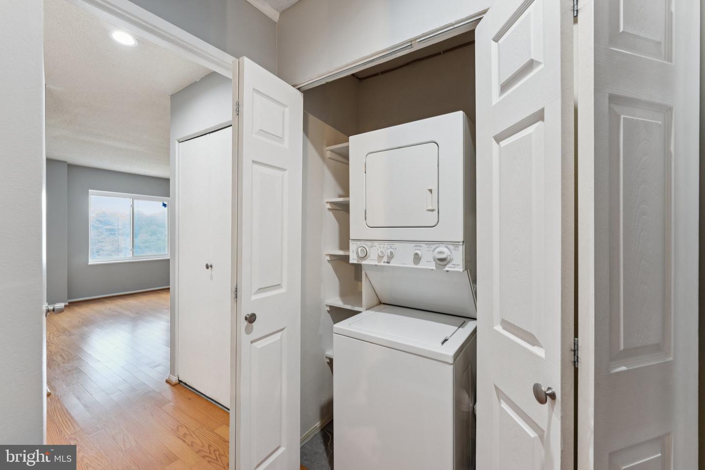 8360 GREENSBORO DR #516, MCLEAN, Virginia 22102, 1 Bedroom Bedrooms, ,1 BathroomBathrooms,Residential,For sale,8360 GREENSBORO DR #516,VAFX2253444 MLS # VAFX2253444