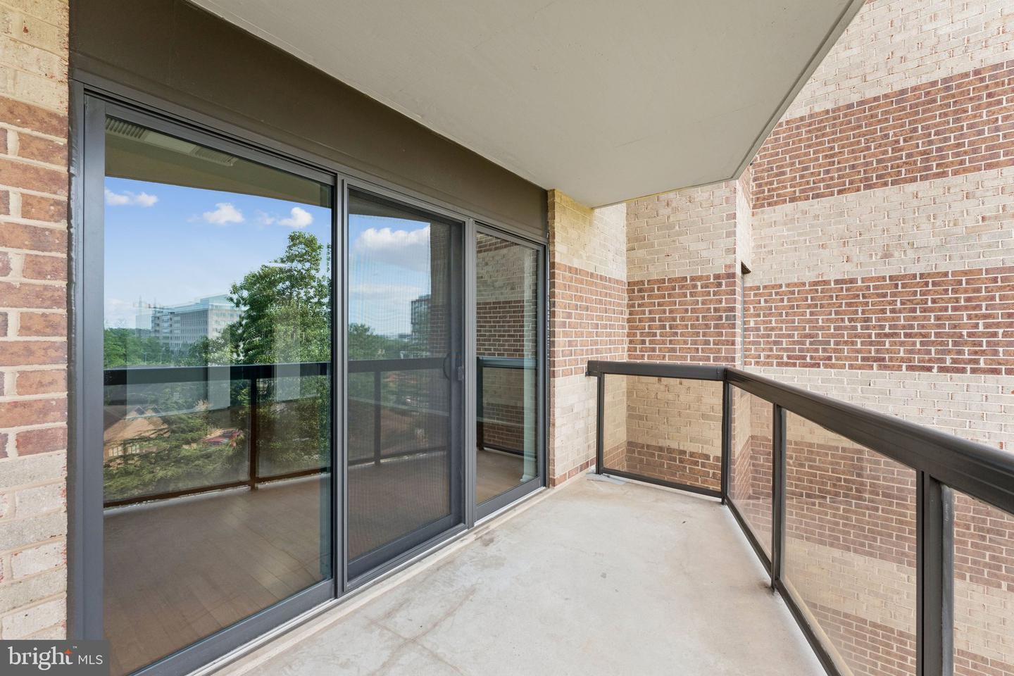 8360 GREENSBORO DR #516, MCLEAN, Virginia 22102, 1 Bedroom Bedrooms, ,1 BathroomBathrooms,Residential,For sale,8360 GREENSBORO DR #516,VAFX2253444 MLS # VAFX2253444