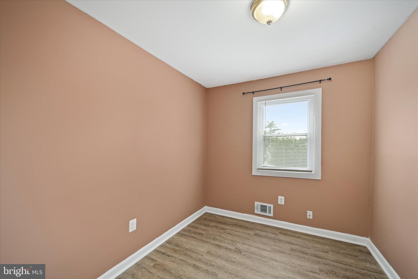3509 BEALE CT, WOODBRIDGE, Virginia 22193, 3 Bedrooms Bedrooms, ,1 BathroomBathrooms,Residential,For sale,3509 BEALE CT,VAPW2098834 MLS # VAPW2098834