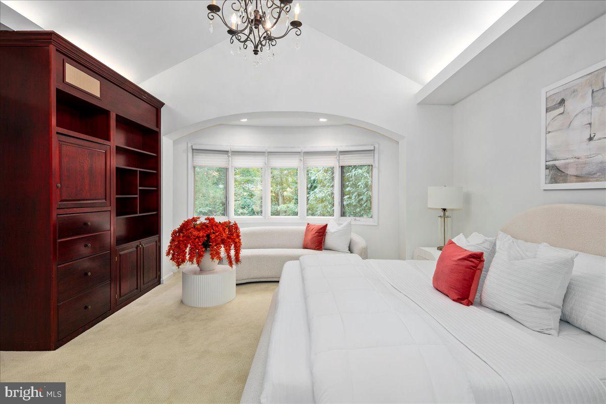 7058 IDYLWOOD RD, FALLS CHURCH, Virginia 22043, 5 Bedrooms Bedrooms, ,5 BathroomsBathrooms,Residential,For sale,7058 IDYLWOOD RD,VAFX2255908 MLS # VAFX2255908