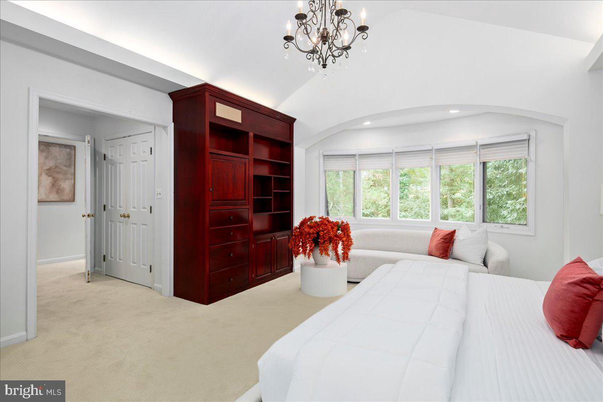 7058 IDYLWOOD RD, FALLS CHURCH, Virginia 22043, 5 Bedrooms Bedrooms, ,5 BathroomsBathrooms,Residential,For sale,7058 IDYLWOOD RD,VAFX2255908 MLS # VAFX2255908