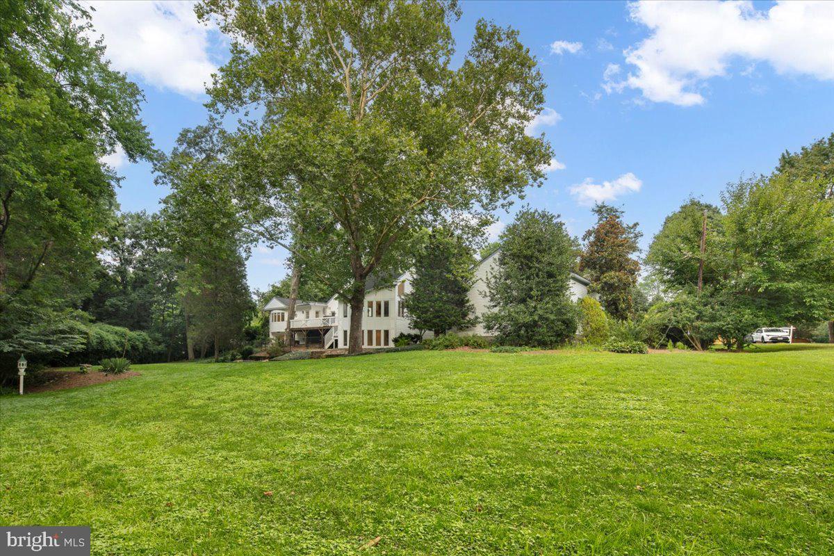 7058 IDYLWOOD RD, FALLS CHURCH, Virginia 22043, 5 Bedrooms Bedrooms, ,5 BathroomsBathrooms,Residential,For sale,7058 IDYLWOOD RD,VAFX2255908 MLS # VAFX2255908