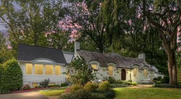 7058 IDYLWOOD RD, FALLS CHURCH, Virginia 22043, 5 Bedrooms Bedrooms, ,5 BathroomsBathrooms,Residential,For sale,7058 IDYLWOOD RD,VAFX2255908 MLS # VAFX2255908