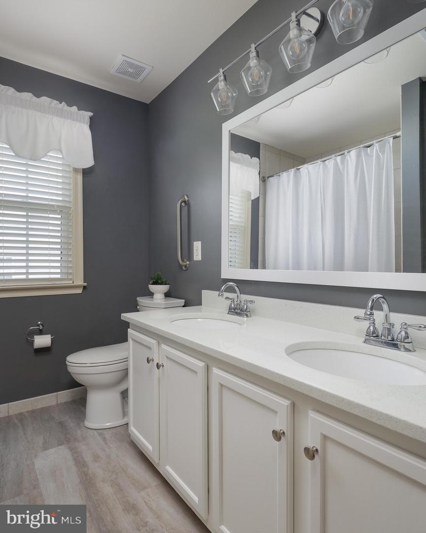 7891 MEADOWGATE DR, MANASSAS, Virginia 20112, 4 Bedrooms Bedrooms, ,3 BathroomsBathrooms,Residential,For sale,7891 MEADOWGATE DR,VAPW2099382 MLS # VAPW2099382
