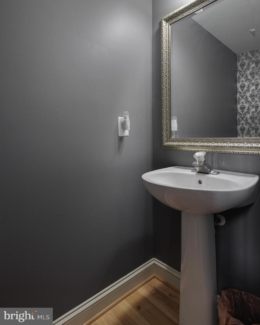 7891 MEADOWGATE DR, MANASSAS, Virginia 20112, 4 Bedrooms Bedrooms, ,3 BathroomsBathrooms,Residential,For sale,7891 MEADOWGATE DR,VAPW2099382 MLS # VAPW2099382