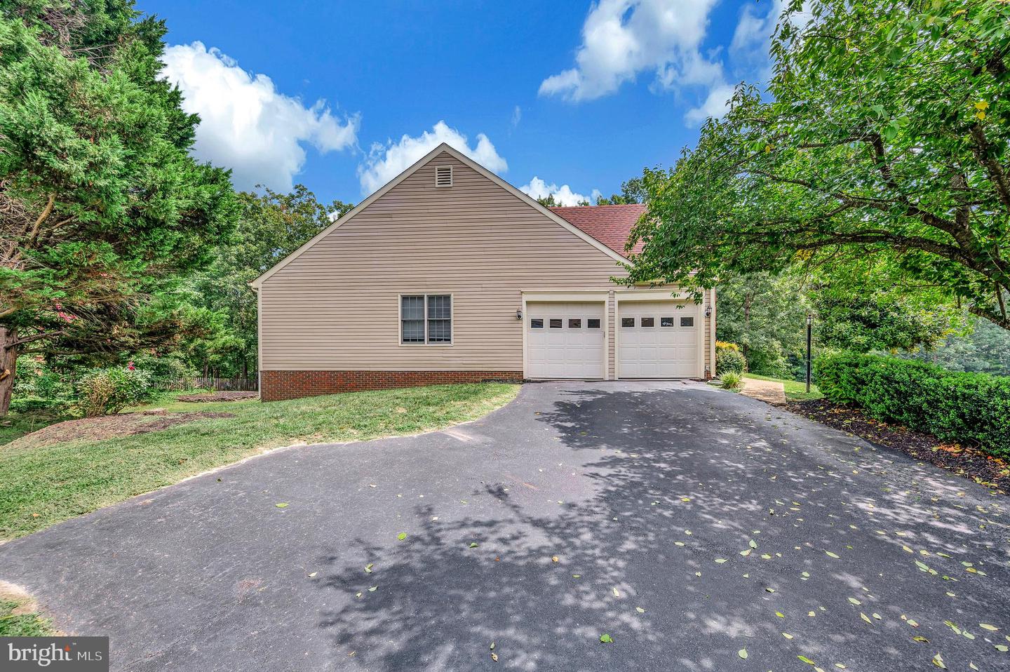 10101 FULLERTON CT, FREDERICKSBURG, Virginia 22408, 3 Bedrooms Bedrooms, ,3 BathroomsBathrooms,Residential,For sale,10101 FULLERTON CT,VASP2034794 MLS # VASP2034794
