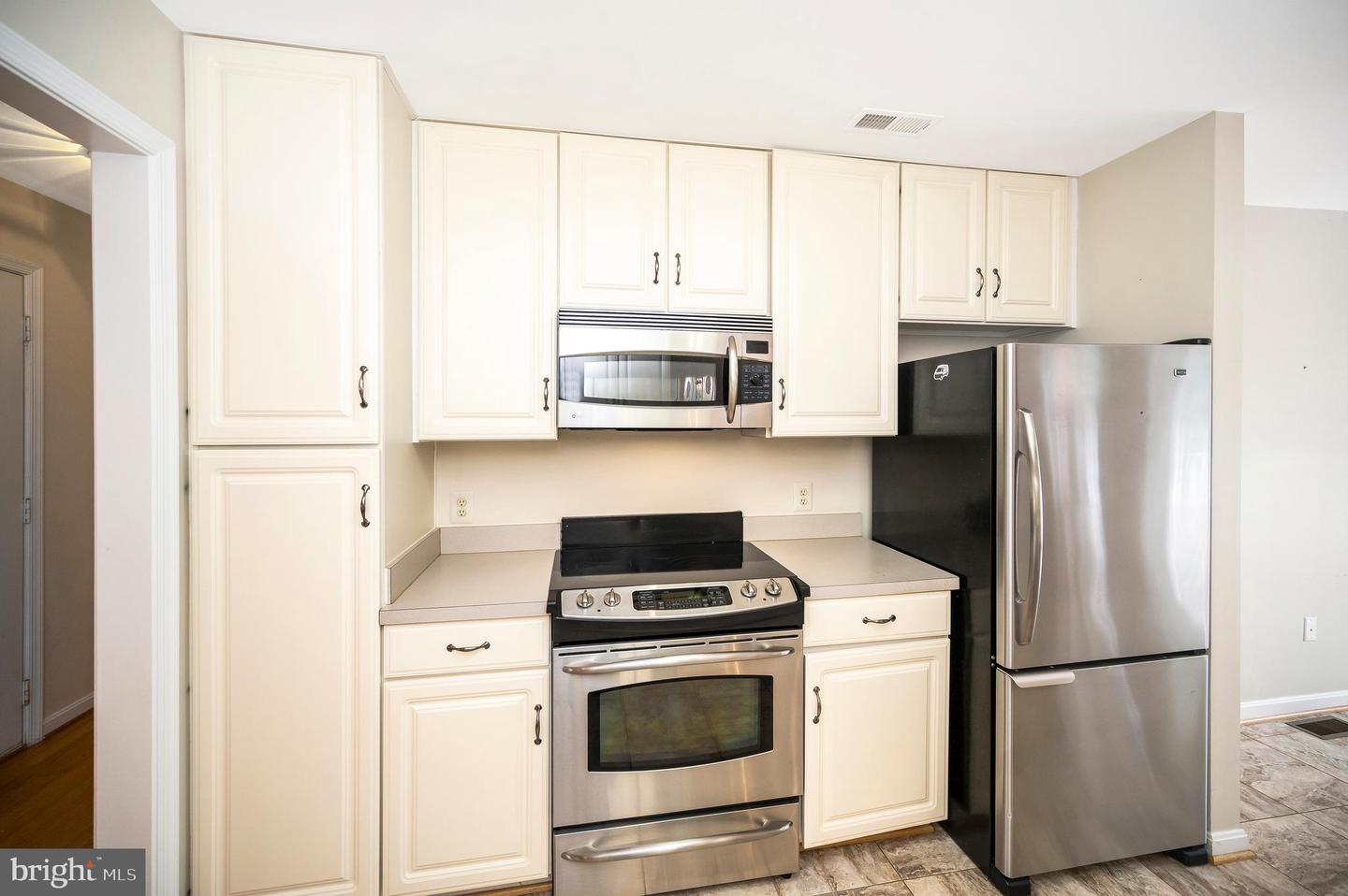 10101 FULLERTON CT, FREDERICKSBURG, Virginia 22408, 3 Bedrooms Bedrooms, ,3 BathroomsBathrooms,Residential,For sale,10101 FULLERTON CT,VASP2034794 MLS # VASP2034794