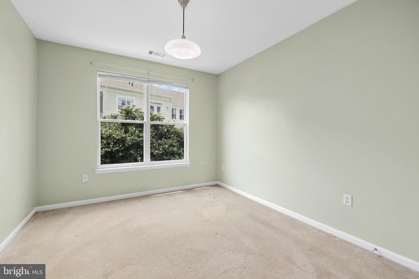 9480 VIRGINIA CENTER BLVD #329, VIENNA, Virginia 22181, 2 Bedrooms Bedrooms, ,2 BathroomsBathrooms,Residential,For sale,9480 VIRGINIA CENTER BLVD #329,VAFX2256424 MLS # VAFX2256424