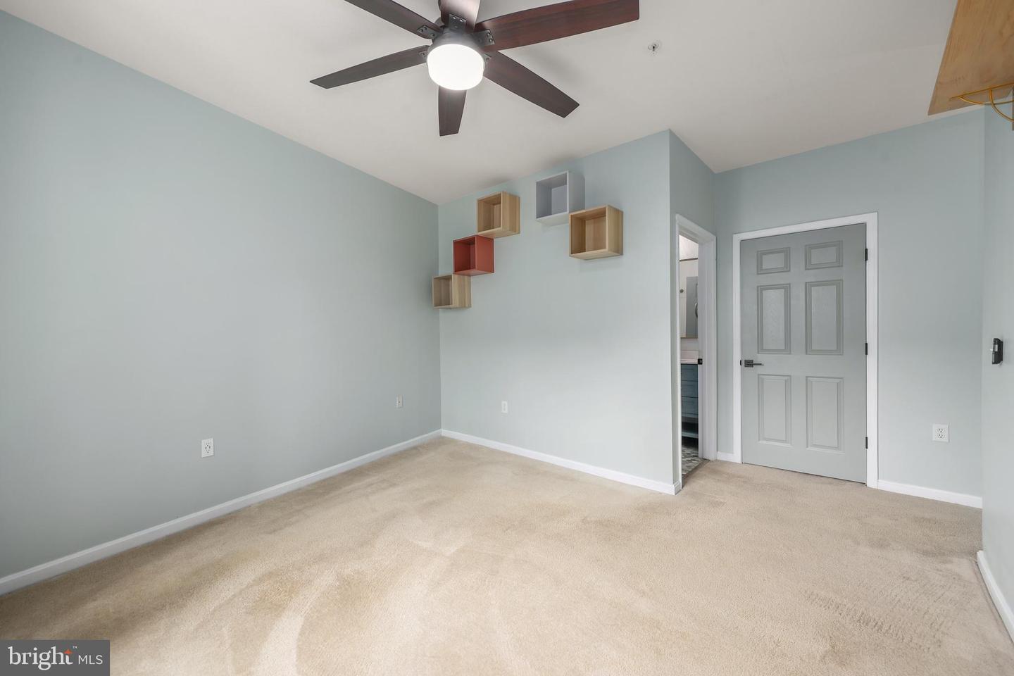 9480 VIRGINIA CENTER BLVD #329, VIENNA, Virginia 22181, 2 Bedrooms Bedrooms, ,2 BathroomsBathrooms,Residential,For sale,9480 VIRGINIA CENTER BLVD #329,VAFX2256424 MLS # VAFX2256424
