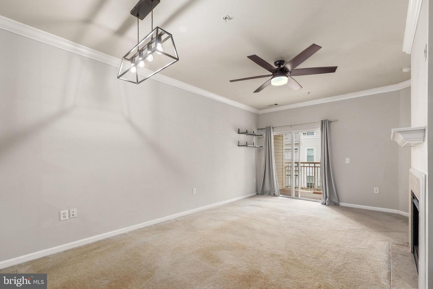 9480 VIRGINIA CENTER BLVD #329, VIENNA, Virginia 22181, 2 Bedrooms Bedrooms, ,2 BathroomsBathrooms,Residential,For sale,9480 VIRGINIA CENTER BLVD #329,VAFX2256424 MLS # VAFX2256424