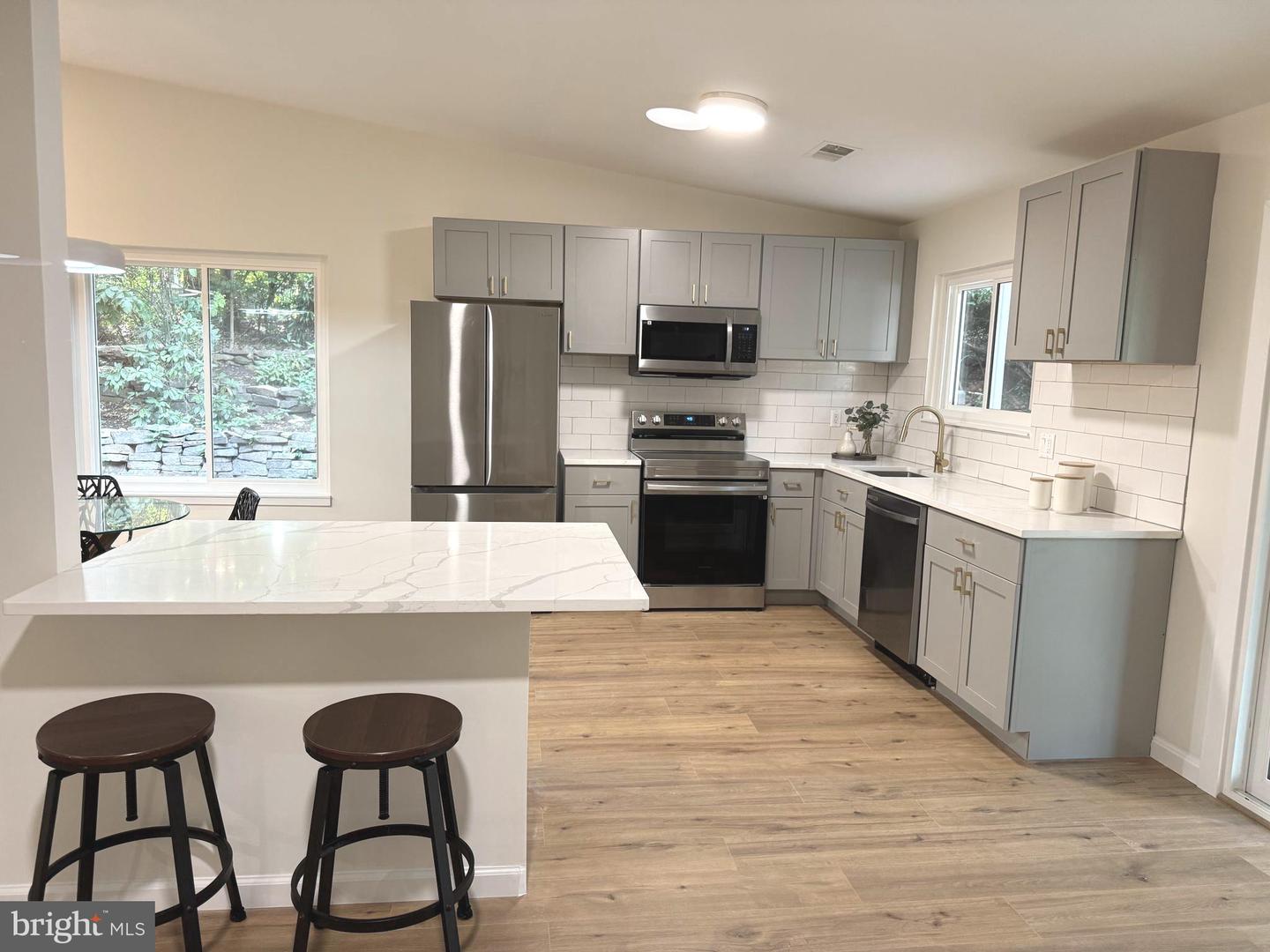 1544 HIDDENBROOK DR, HERNDON, Virginia 20170, 3 Bedrooms Bedrooms, ,2 BathroomsBathrooms,Residential,For sale,1544 HIDDENBROOK DR,VAFX2257522 MLS # VAFX2257522