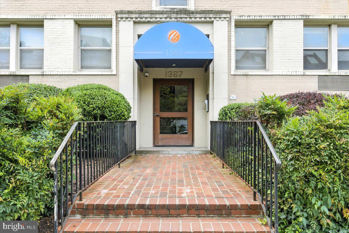 1367 K ST SE #B, WASHINGTON, District Of Columbia 20003, 1 Bedroom Bedrooms, ,1 BathroomBathrooms,Residential,For sale,1367 K ST SE #B,DCDC2213200 MLS # DCDC2213200