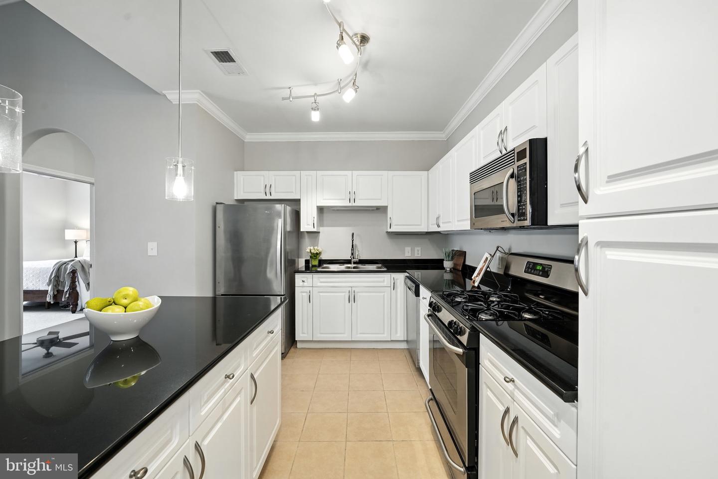 12909 CENTRE PARK CIR #403, HERNDON, Virginia 20171, 2 Bedrooms Bedrooms, ,2 BathroomsBathrooms,Residential,For sale,12909 CENTRE PARK CIR #403,VAFX2258964 MLS # VAFX2258964