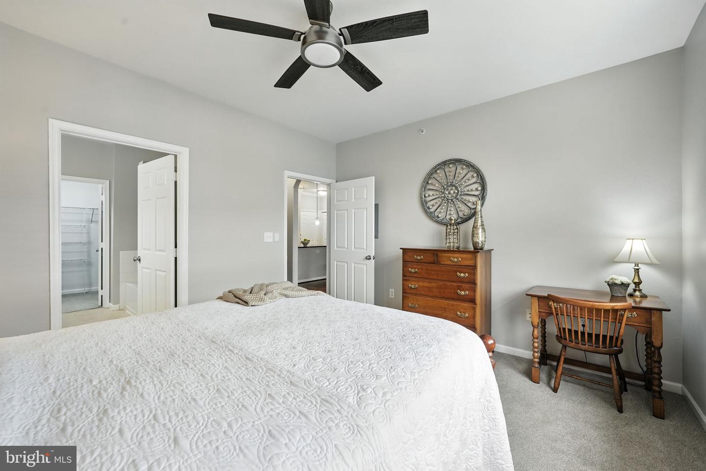 12909 CENTRE PARK CIR #403, HERNDON, Virginia 20171, 2 Bedrooms Bedrooms, ,2 BathroomsBathrooms,Residential,For sale,12909 CENTRE PARK CIR #403,VAFX2258964 MLS # VAFX2258964