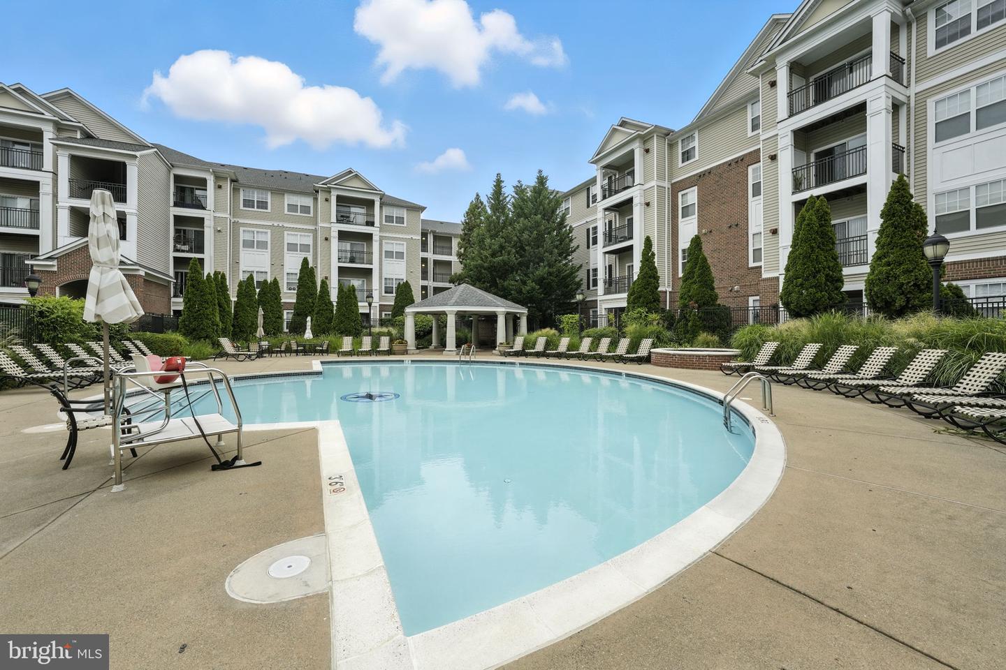 12909 CENTRE PARK CIR #403, HERNDON, Virginia 20171, 2 Bedrooms Bedrooms, ,2 BathroomsBathrooms,Residential,For sale,12909 CENTRE PARK CIR #403,VAFX2258964 MLS # VAFX2258964