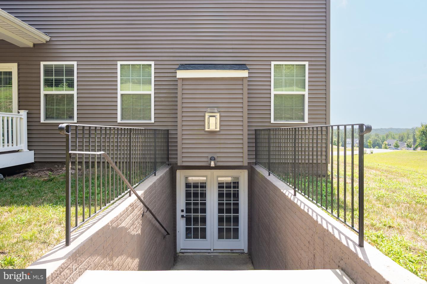 12 GRANVILLE DR, FREDERICKSBURG, Virginia 22405, 5 Bedrooms Bedrooms, ,3 BathroomsBathrooms,Residential,For sale,12 GRANVILLE DR,VAST2041346 MLS # VAST2041346