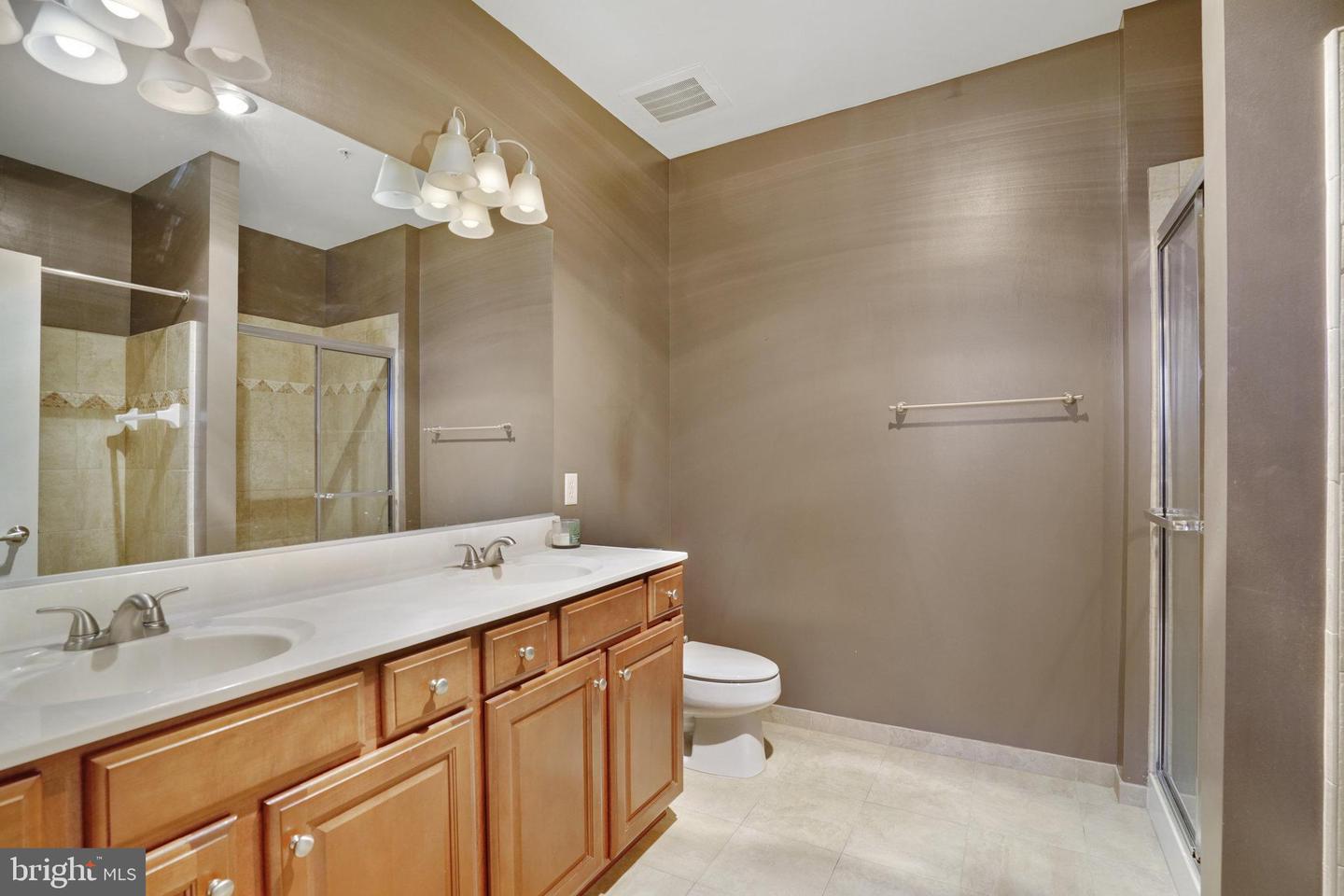400 CAMERON STATION BLVD #438, ALEXANDRIA, Virginia 22304, 2 Bedrooms Bedrooms, ,2 BathroomsBathrooms,Residential,For sale,400 CAMERON STATION BLVD #438,VAAX2048102 MLS # VAAX2048102