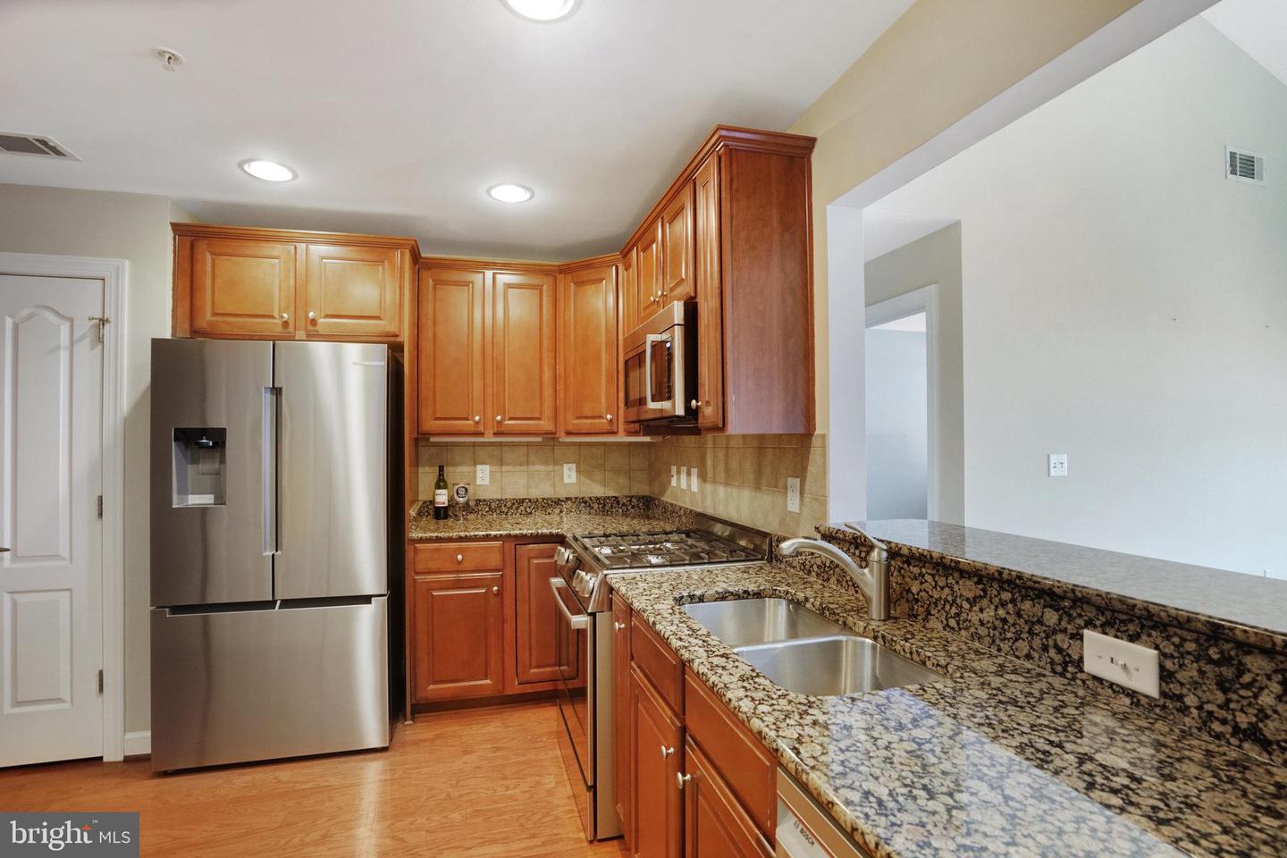 400 CAMERON STATION BLVD #438, ALEXANDRIA, Virginia 22304, 2 Bedrooms Bedrooms, ,2 BathroomsBathrooms,Residential,For sale,400 CAMERON STATION BLVD #438,VAAX2048102 MLS # VAAX2048102