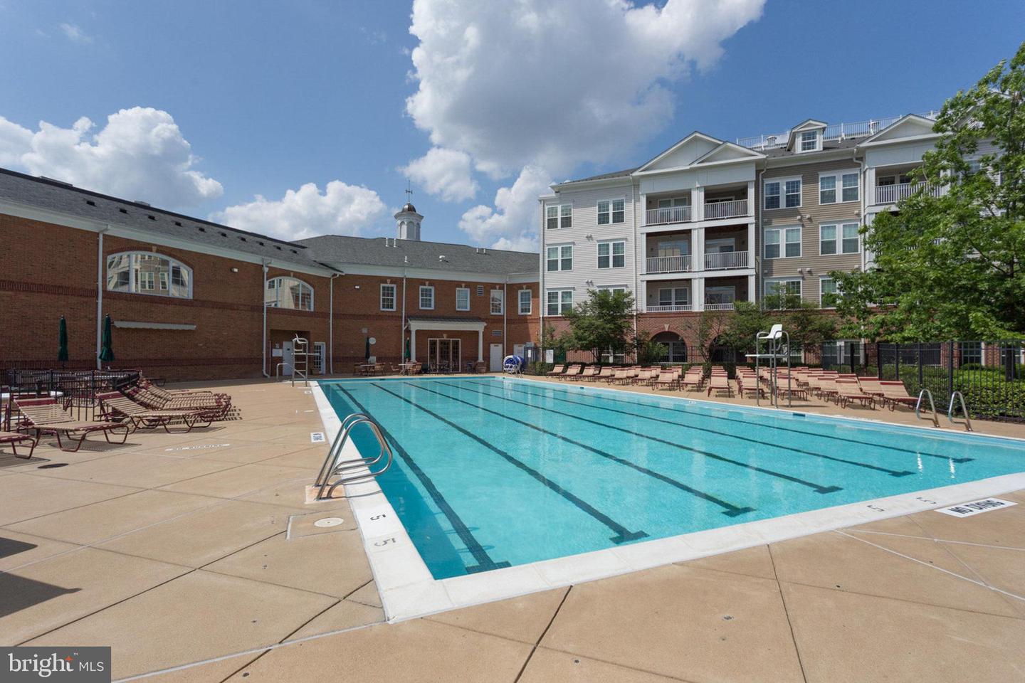 400 CAMERON STATION BLVD #438, ALEXANDRIA, Virginia 22304, 2 Bedrooms Bedrooms, ,2 BathroomsBathrooms,Residential,For sale,400 CAMERON STATION BLVD #438,VAAX2048102 MLS # VAAX2048102