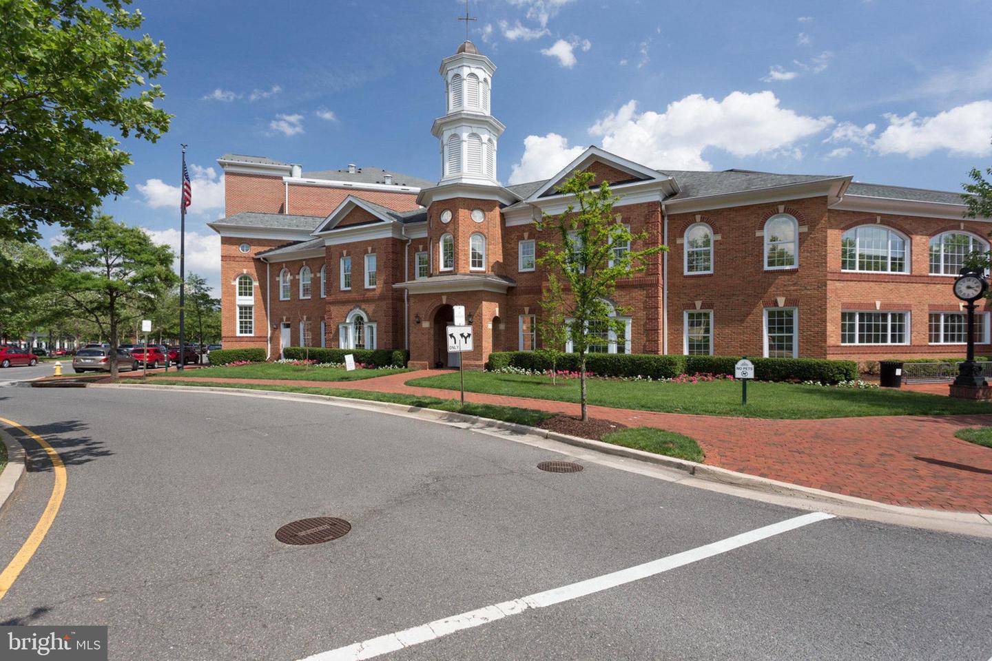 400 CAMERON STATION BLVD #438, ALEXANDRIA, Virginia 22304, 2 Bedrooms Bedrooms, ,2 BathroomsBathrooms,Residential,For sale,400 CAMERON STATION BLVD #438,VAAX2048102 MLS # VAAX2048102