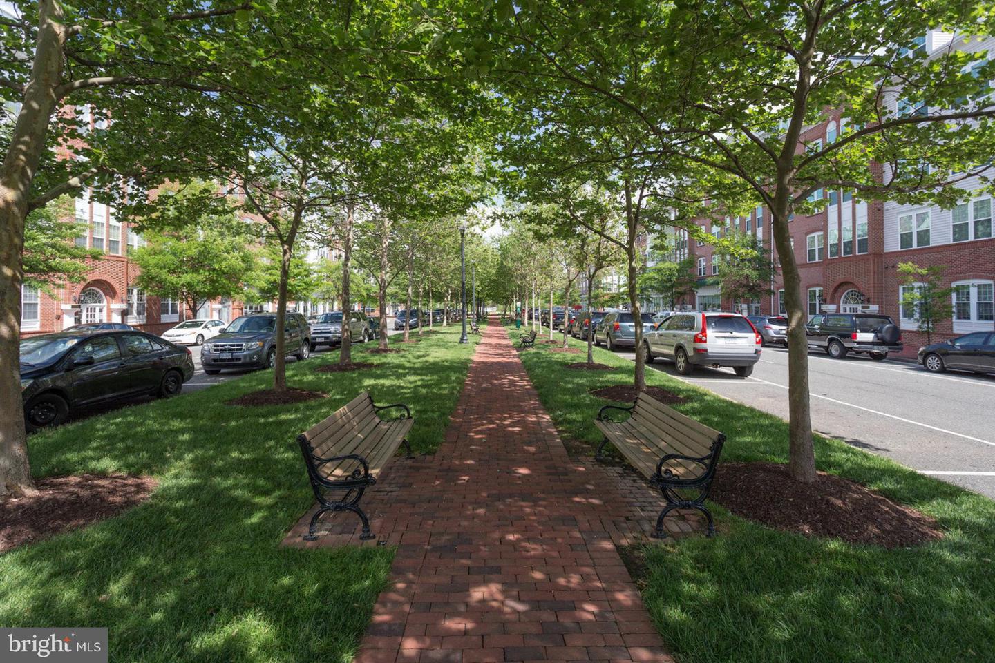 400 CAMERON STATION BLVD #438, ALEXANDRIA, Virginia 22304, 2 Bedrooms Bedrooms, ,2 BathroomsBathrooms,Residential,For sale,400 CAMERON STATION BLVD #438,VAAX2048102 MLS # VAAX2048102