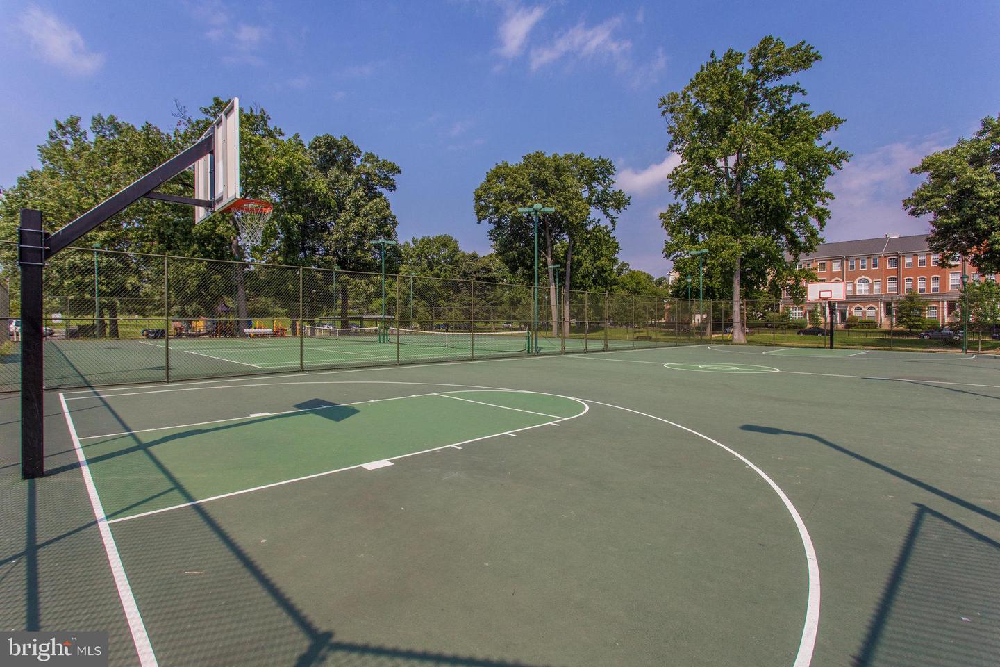 400 CAMERON STATION BLVD #438, ALEXANDRIA, Virginia 22304, 2 Bedrooms Bedrooms, ,2 BathroomsBathrooms,Residential,For sale,400 CAMERON STATION BLVD #438,VAAX2048102 MLS # VAAX2048102