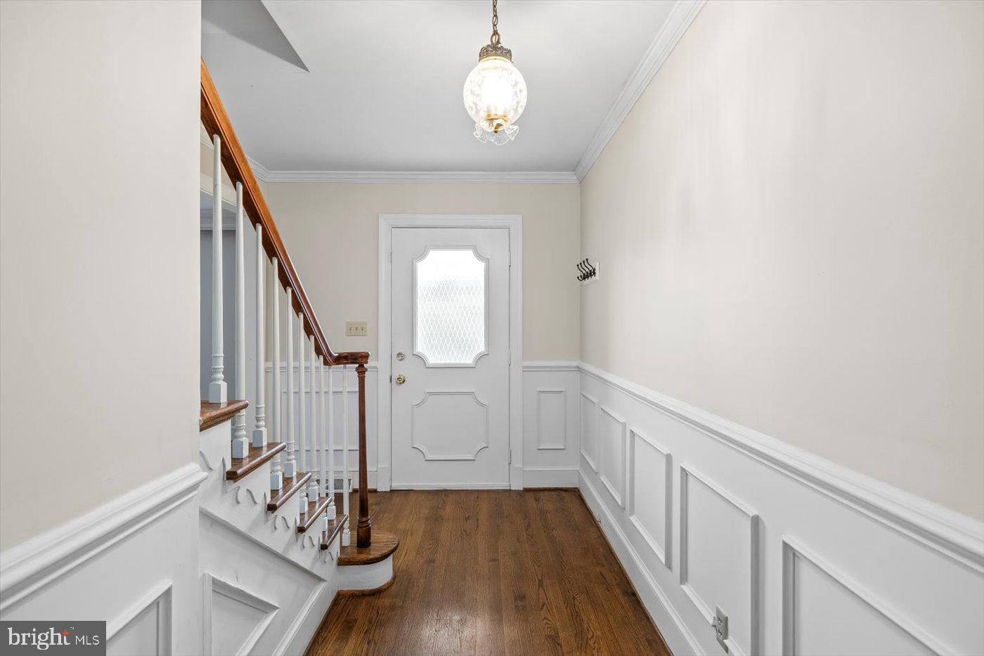 408 RIVERSIDE DR, FREDERICKSBURG, Virginia 22401, 3 Bedrooms Bedrooms, ,2 BathroomsBathrooms,Residential,For sale,408 RIVERSIDE DR,VAFB2008700 MLS # VAFB2008700