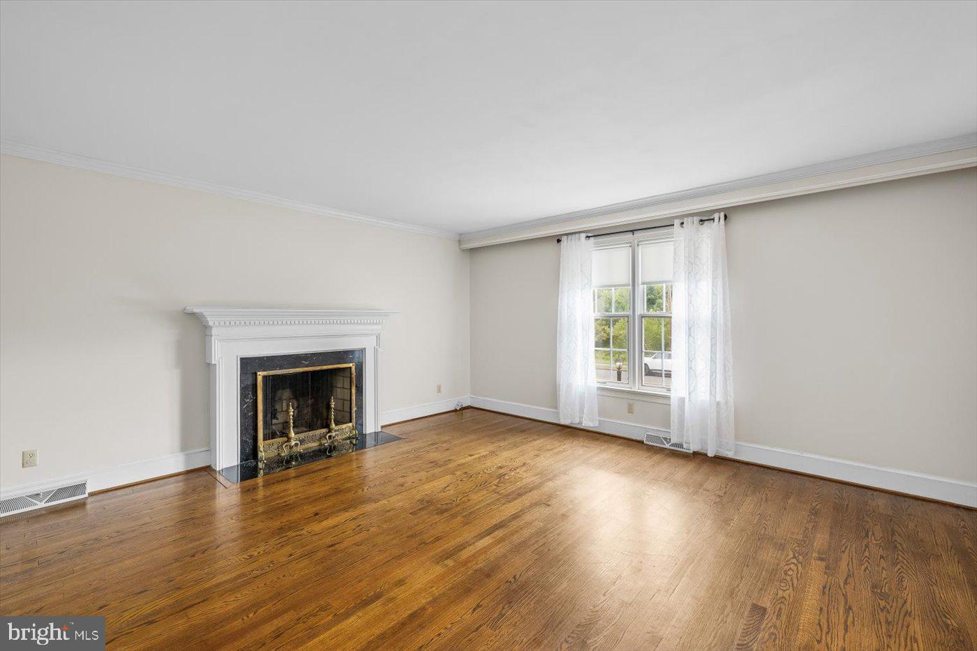 408 RIVERSIDE DR, FREDERICKSBURG, Virginia 22401, 3 Bedrooms Bedrooms, ,2 BathroomsBathrooms,Residential,For sale,408 RIVERSIDE DR,VAFB2008700 MLS # VAFB2008700